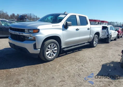 2021 Chevrolet Silverado 1500 2Wd Short Bed Custom z USA, uszkodzony, nr VIN 3GCPWBEK0MG212806